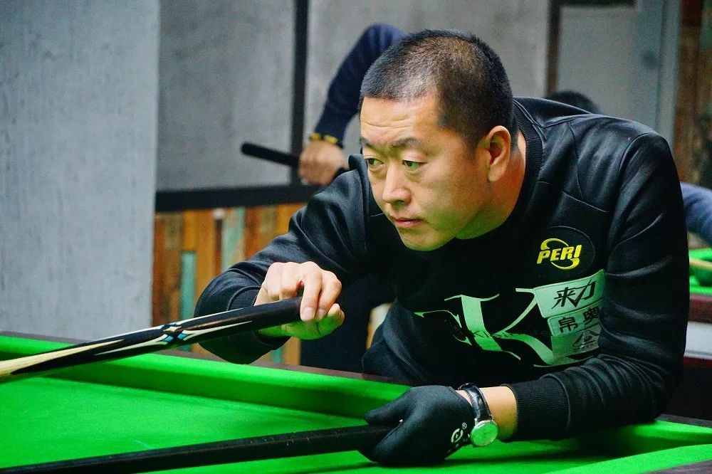 硬是将比分 硬是将比分